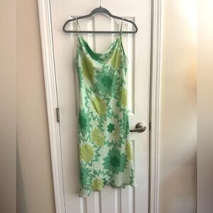 EXPRESS Vintage Y2K/90s Green Floral Dress Size 9/10